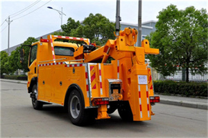 铁山港高速路拖车费